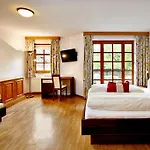 Am Stadtpark Apartment Zell am See