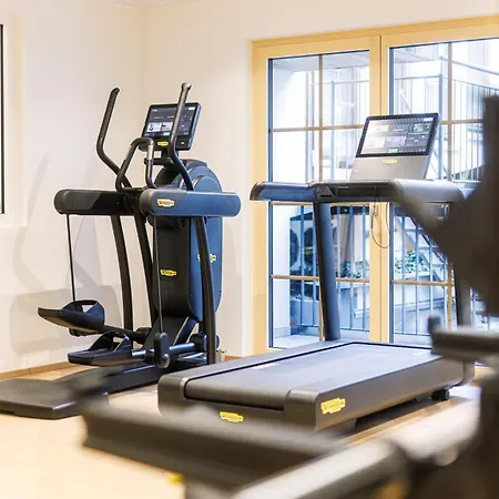 Am Stadtpark Zell Am ツェル アム ゼー